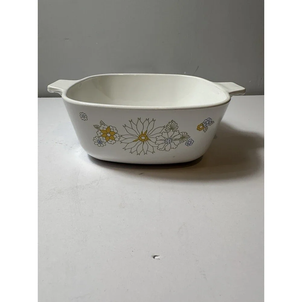 Corning Ware Floral Bouquet 1-1/2 Qt. P-1½-B Casserole